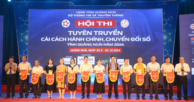 Trao giải Hội thi tuyên truyền cải cách hành chính, chuyển đổi số