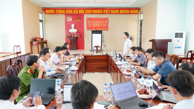 Giám đốc Sở Khoa học và Công nghệ làm việc với UBND xã Bình Minh