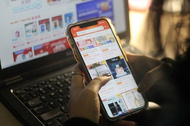 Bắt buộc công bố đầy đủ thông tin hàng hóa bán trên sàn điện tử