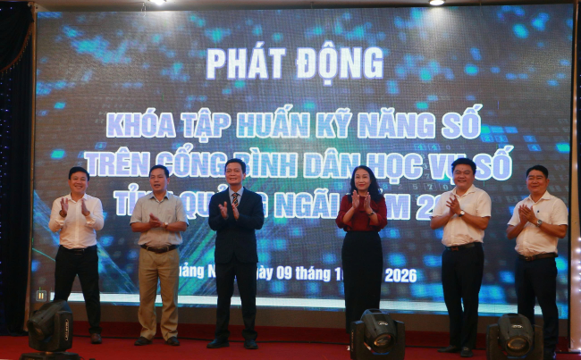 Phát động Khóa tập huấn kỹ năng số trên Cổng Bình dân học vụ số tỉnh Quảng Ngãi năm 2026