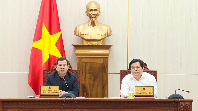 Chủ tịch UBND tỉnh Đặng Văn Minh và Phó Chủ tịch UBND tỉnh Trần Phước Hiền chủ trì cuộc họp